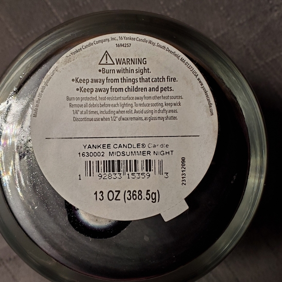 Yankee Candle Midsummers Night 13 oz Candle with Lid - Picture 2 of 6